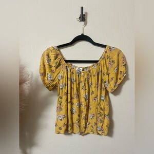 Hollister Floral Top size S